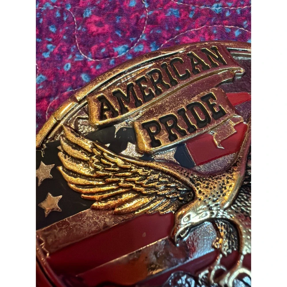 Vintage American Pride Eagle Belt Buckle Gold Tone Patriotic USA Flag Oval
